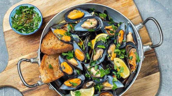 You Should Be Eating Mussels. Here's Why (and How to Cook Them)
