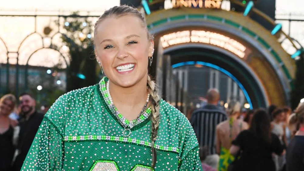 JoJo Siwa Says She Felt 'Pressured' to Identify as Lesbian; Cancels Pride Event Appearance
