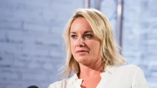 'EastEnders' Star Tamzin Outhwaite Supports Trans Child