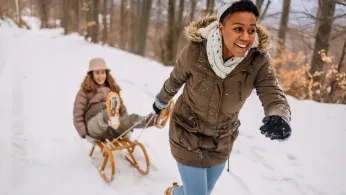 Gen Z’s New Dating Trend “Sledging” Sparks Concern Among LGBTQ+ Young People